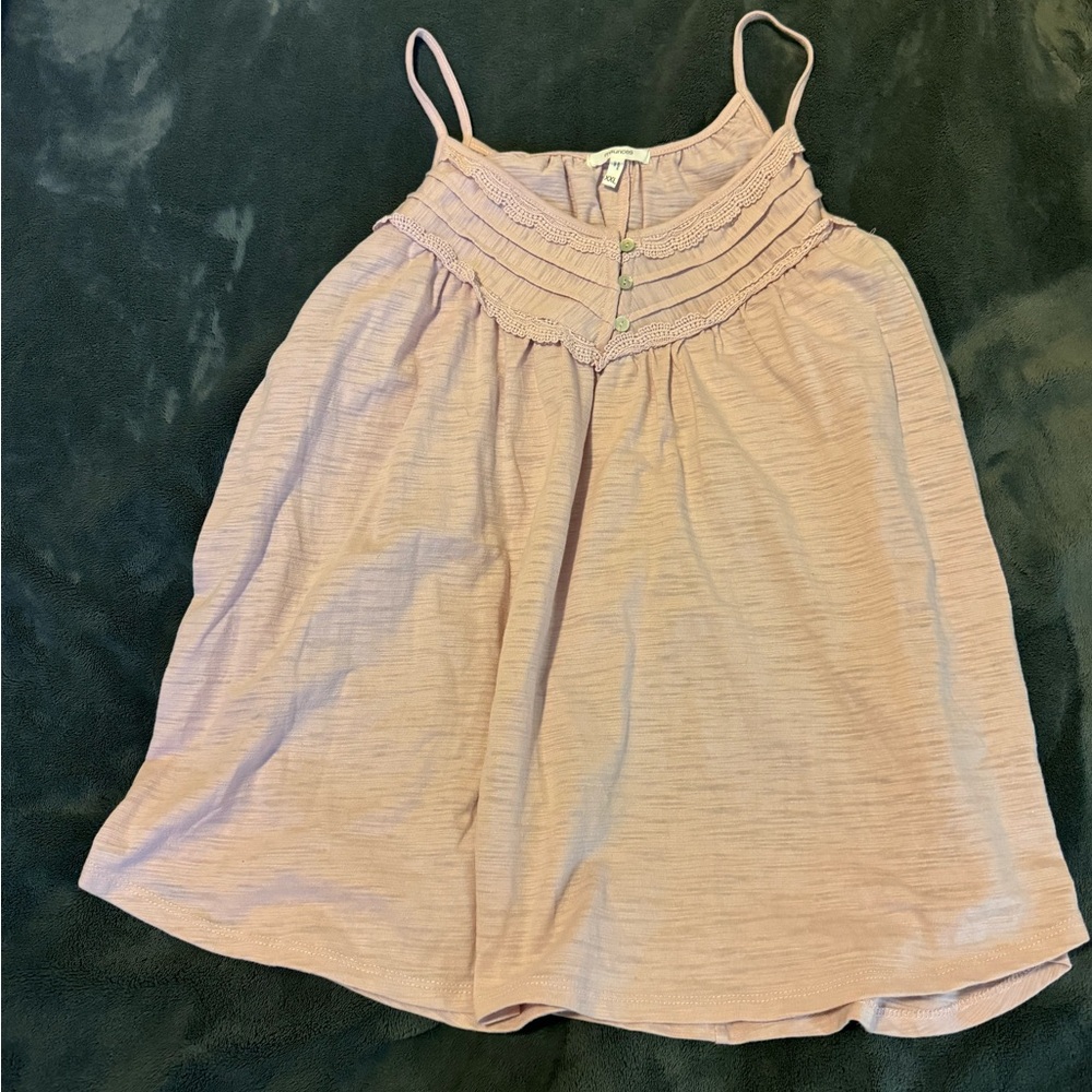 Maurice’s tank top